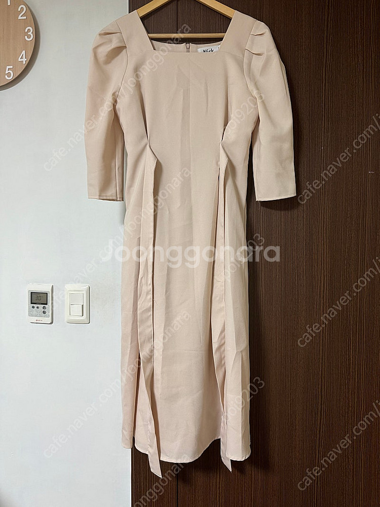 닉앤니콜 스퀘어넥 원피스--4