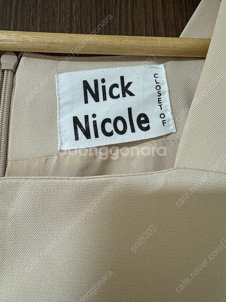 닉앤니콜 스퀘어넥 원피스--5