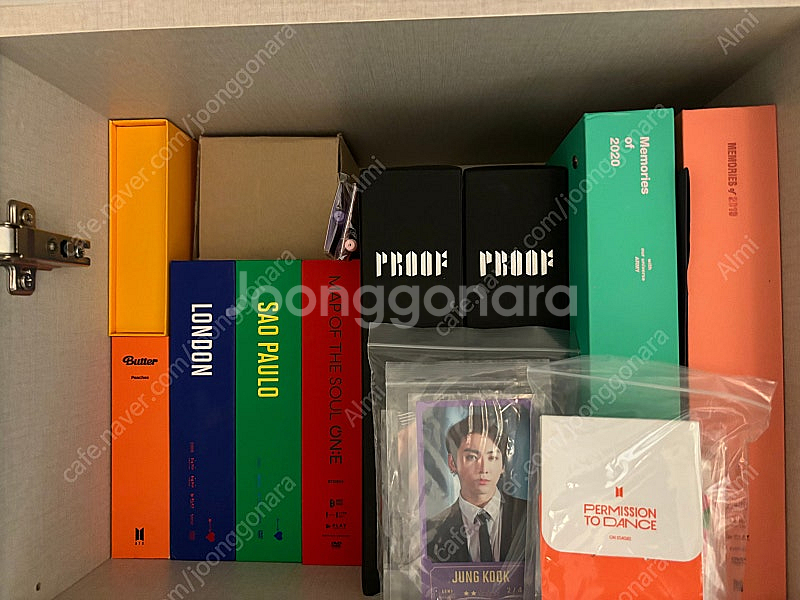 방탄 bts 앨범 DVD 포카 굿즈 판매합니다--0