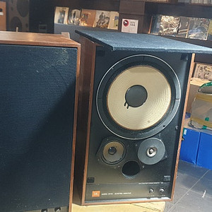 Jbl 4311b 판매합니다 120만원