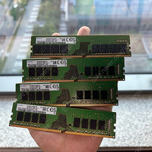 삼성전자 DDR4 3200 16GB x 4개