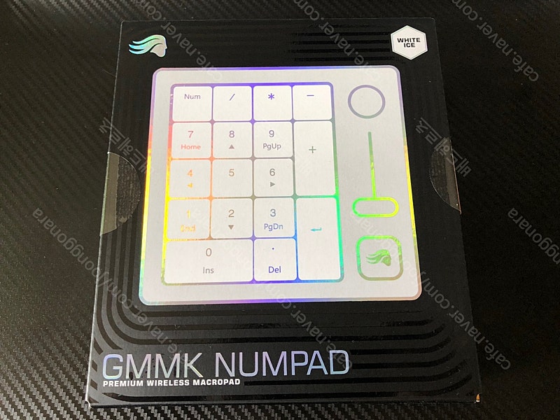 글로리어스 GMMK NUMPAD (화이트) 유무선 숫자 키패드 커스텀 키보드 팝니다!