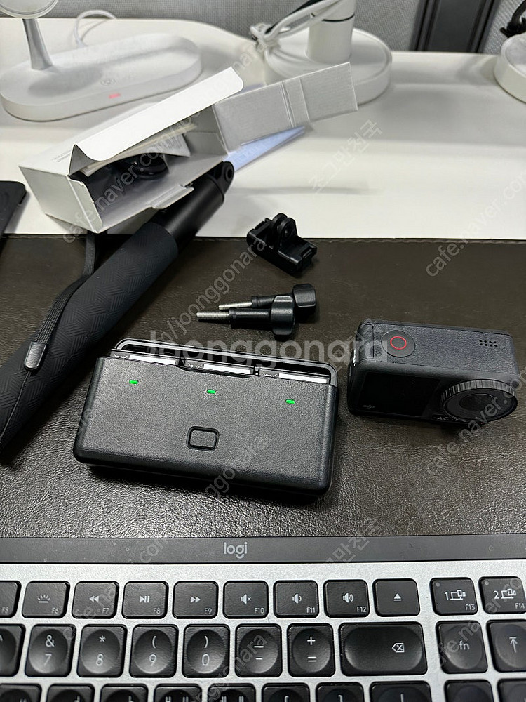 dji 오즈모 액션4 어드벤쳐 콤보 팝니다.--0