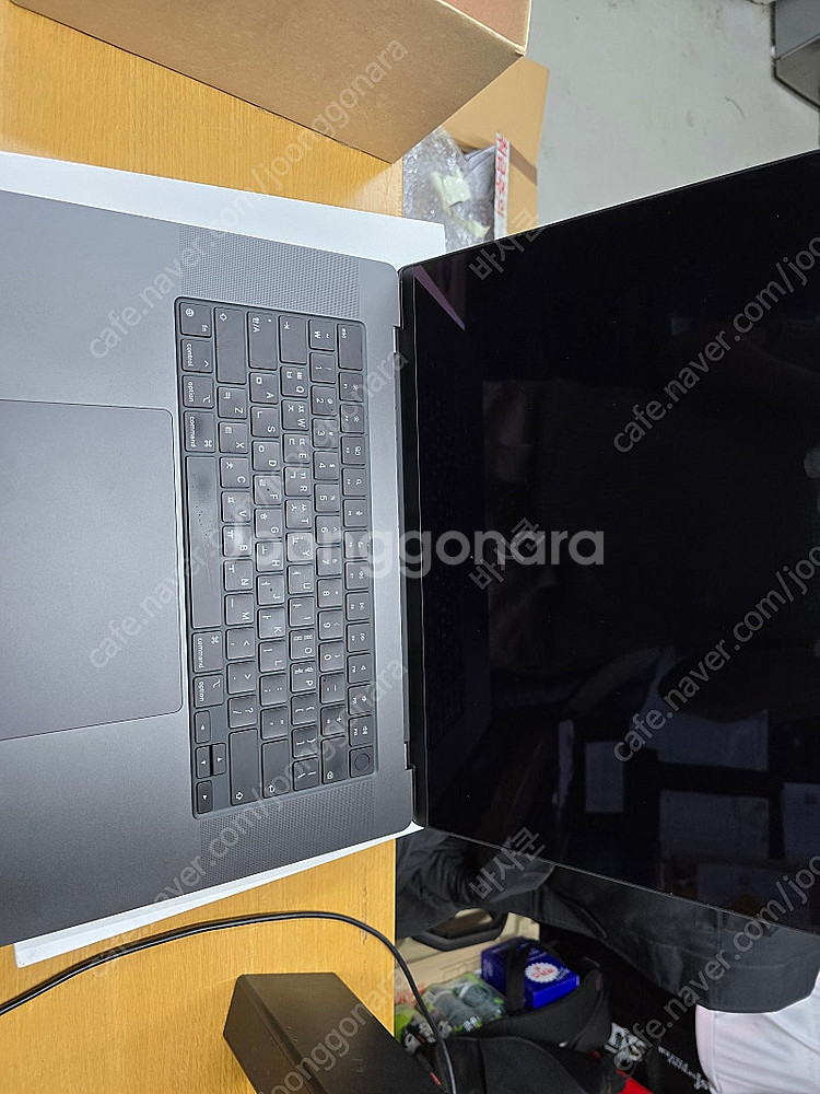 2024 맥북프로 16인치 M3 PRO 메모리 18GB...--1