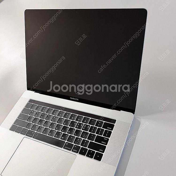 맥북프로 15인치 터치바--1