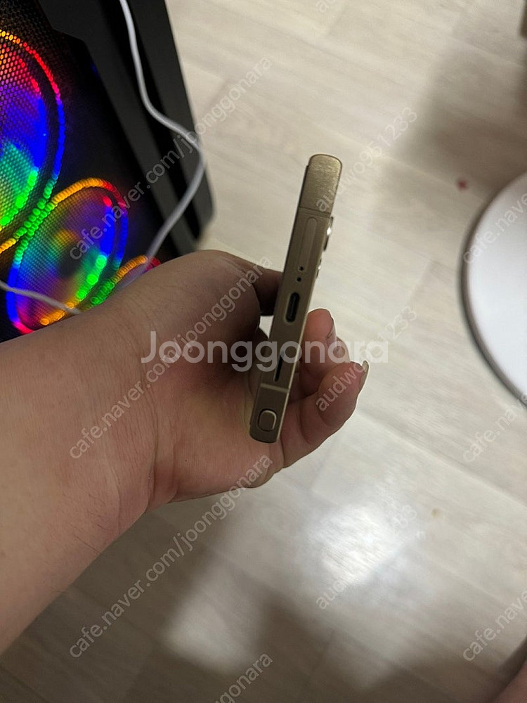 갤럭시S24 울트라 1테라 자급제 팝니다--4