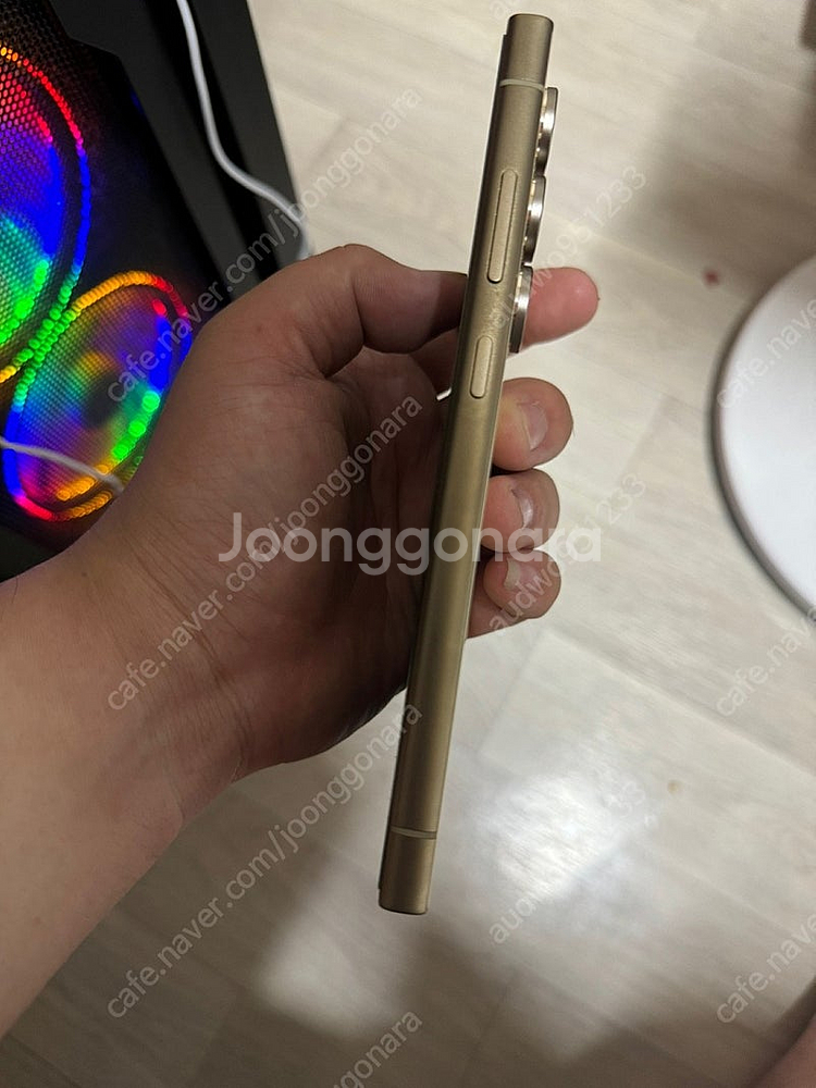 갤럭시S24 울트라 1테라 자급제 팝니다--5