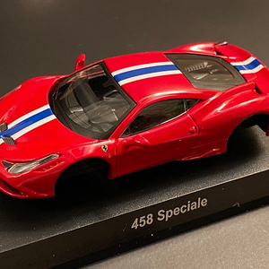 페라리 판매 / 교쇼 Kyosho 1/64 Ferrari 458 Speciale 레드컬러 미개봉