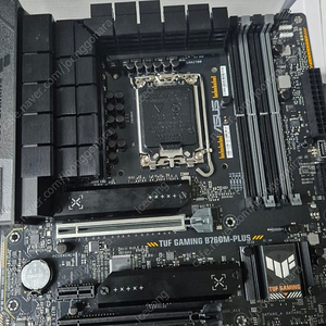 asus tuf gaming b760m plus 보드 판매합니다