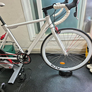 스마트로라 싱크라이더 X2 + 8단 로드 자전거