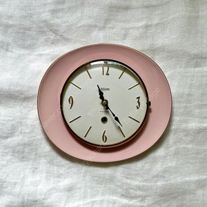 독일 빈티지 벽시계 1950s 분홍빛 세라믹 시계