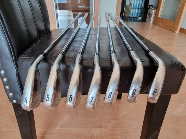 캘러웨이(정품) X포지드cb 7아이언(4~9,P) 경량스틸 R 새상품 팝니다--1