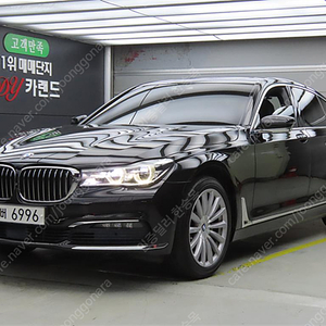 BMW7시리즈 (G11) 730d xDrive중고차 할부 리스 카드 저신용자 전액할부 가능합니다