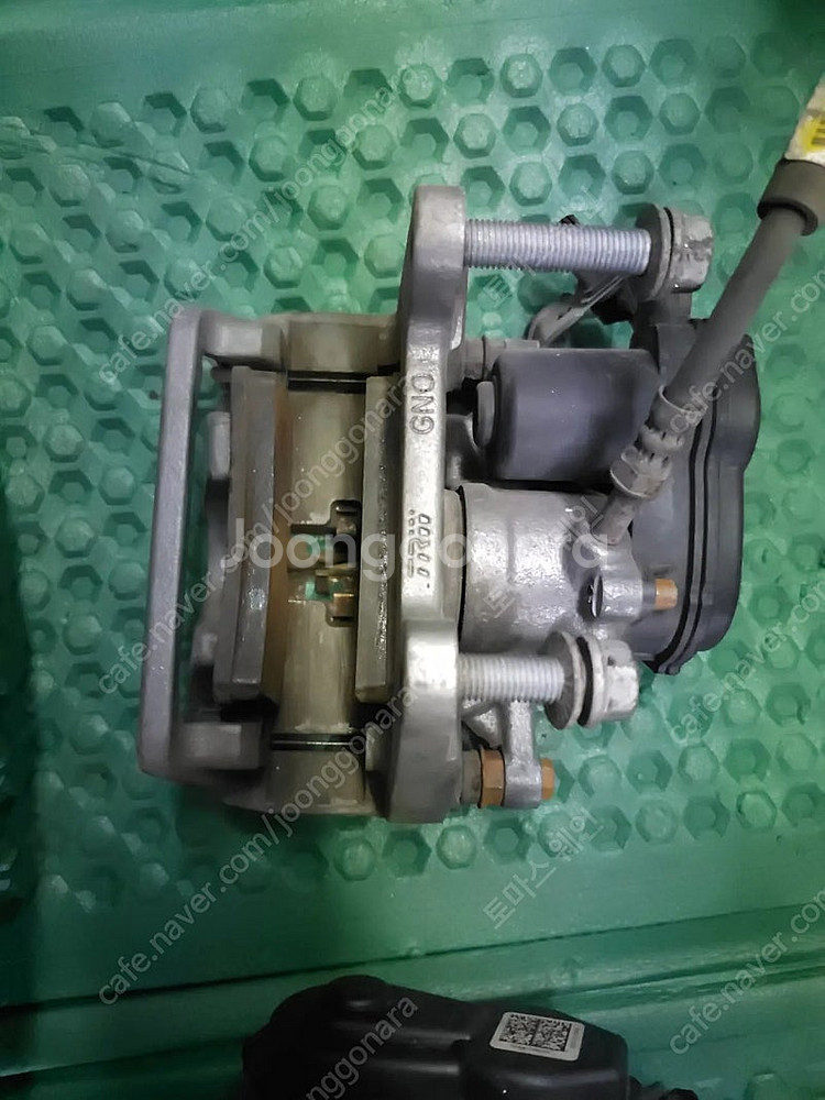 아우디 RS7 R8 S8 카본세라믹 브레이크 풀세트 상태 S급 하이드로백 마스터실린더 포함 팝니다--6