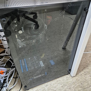 AMD 라이젠 3400G 본체 저렴하게 넘깁니다.