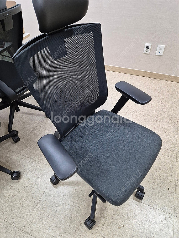 시디즈 T50 블랙 3대 판매합니다.--1