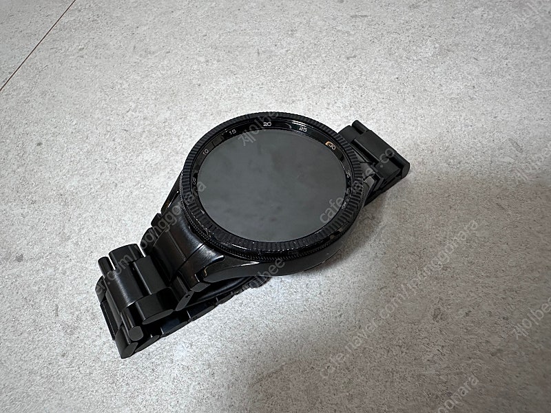 갤럭시워치6 클래식47mm 블랙 색상 블루투스 시계 팜