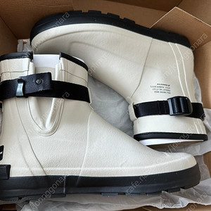 문스타 810s 화이트 280 팝니다