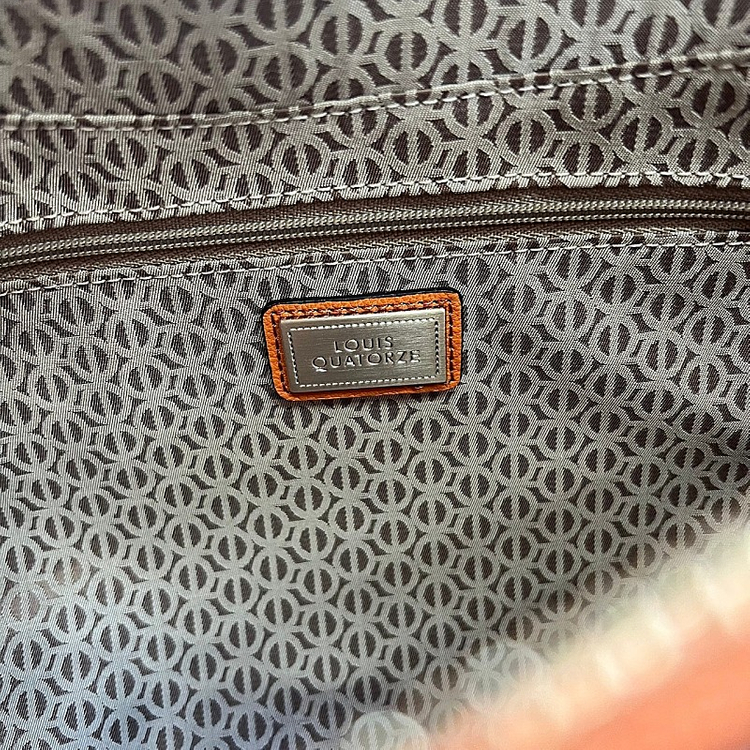 루이까또즈 크로스백 가방 토트백 메트로시티 코치 닥스 빈폴 mcm 이미지