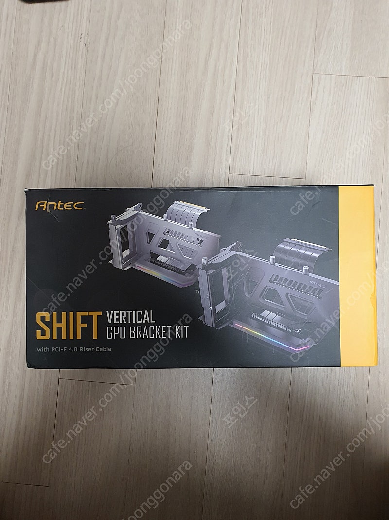 Antec SHIFT PCI-E 4.0 라이저 케이블 KIT ARGB (블랙, 190mm) 팝니다