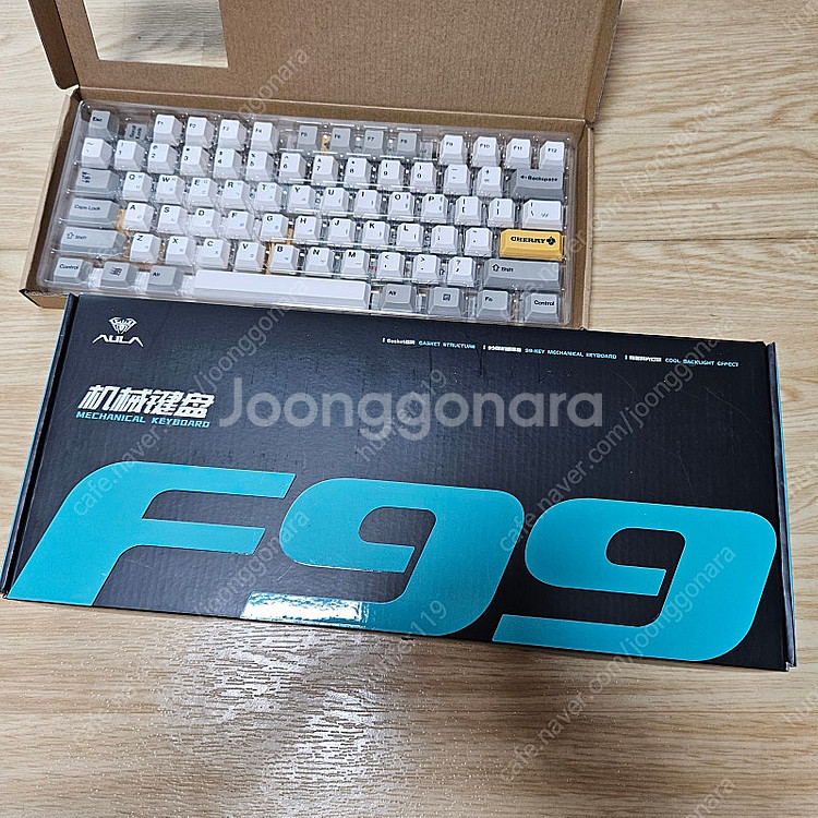 F99 독거미(경해축)키보드+ 체리 한글 키캡 판매합니다--0