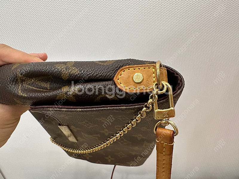 루이비통 페이보릿 크로스백--1