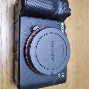 소니 카메라 a7c , bw 77mm필터 판매합니다.