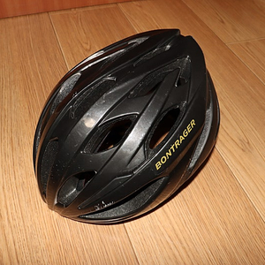 Bontrager 블랙 헬멧 12000원에팝니다