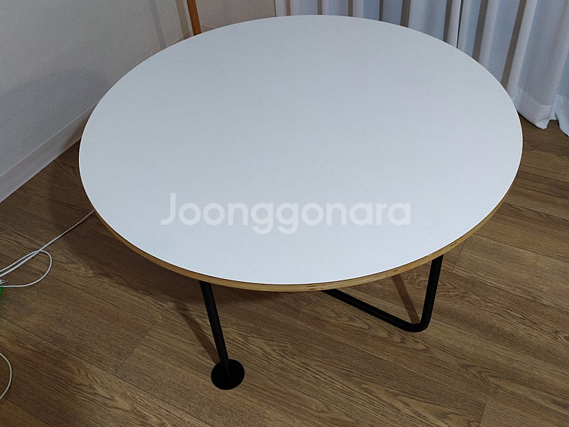 유아편집샵 아베쎄데키즈에서 제작한 테이블 의자 판매합니...--0
