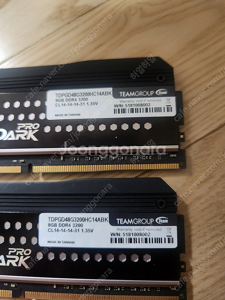 팀그룹 다크 프로 DDR4 8GB x 2 xmp 320...--1