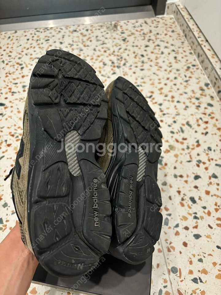 뉴발란스 자운드 브라운블랙 990v3 260사이즈 판매--4