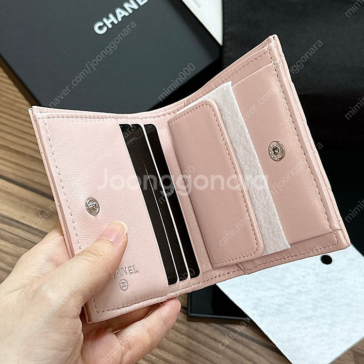 샤넬 반지갑 연핑크 새상품--1