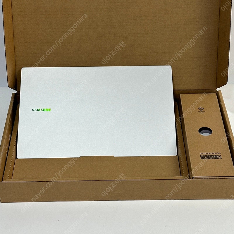뜯기만한 새상품 갤럭시북4 NT750XGK KC51S 코어5 512GB 16GB 15인치 삼성 노트북