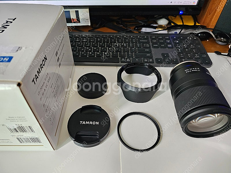 탐론 17-70 F2.8 소니 E 마운트용 렌즈 팝니다...--0