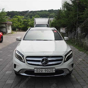 벤츠GLA클래스 X156 GLA200 D (5인승)@중고차@중고차매입@전액할부@저신용자@신불자@소액할부@현금@카드 전부 가능합니다!