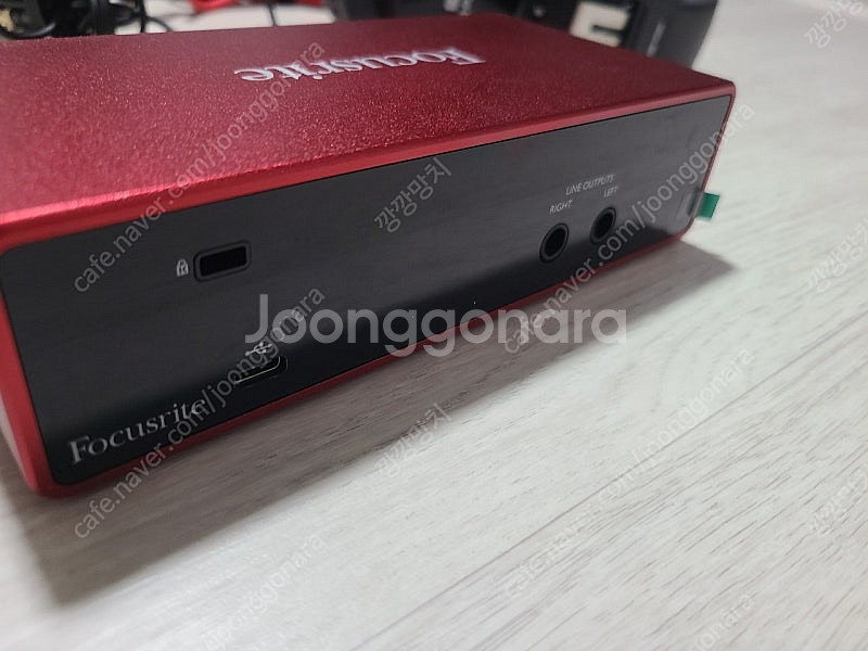 오디오인터페이스 스칼렛 2i2 3세대 헤드폰 마이크--1
