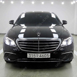 벤츠E-클래스 W213 E220d 4MATIC 익스클루시브@중고차@중고차매입@전액할부@저신용자@신불자@소액할부@현금@카드 전부 가능합니다!