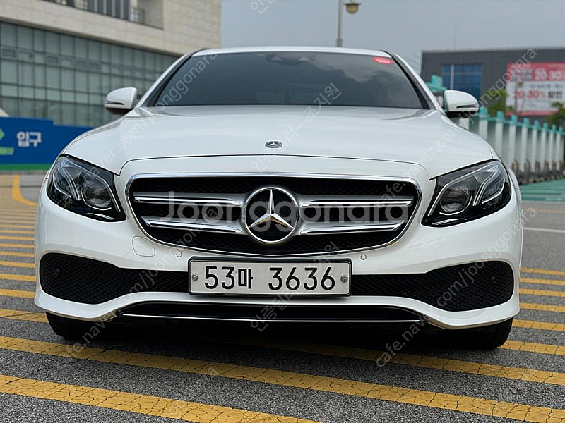 벤츠E-클래스 W213 E220d 아방가르드 (5인승)...--1