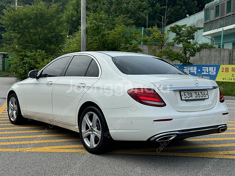 벤츠E-클래스 W213 E220d 아방가르드 (5인승)...--3
