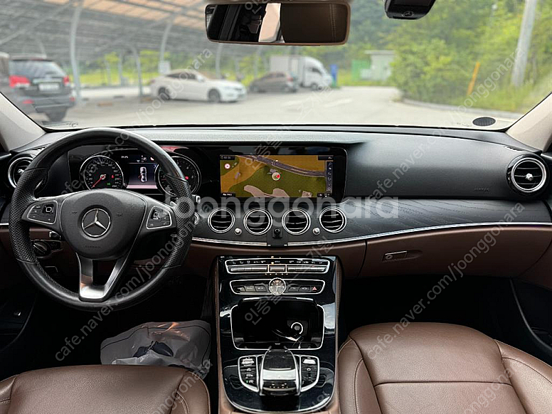 벤츠E-클래스 W213 E220d 아방가르드 (5인승)...--6