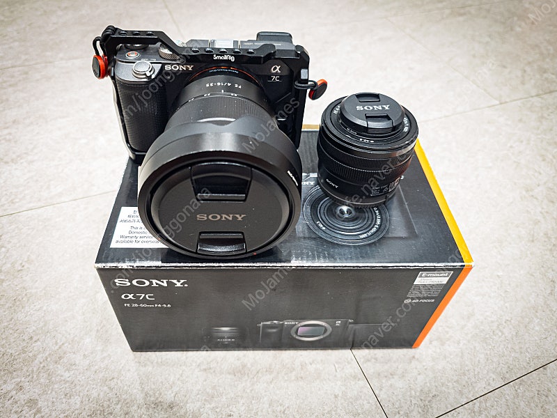 소니 a7c 렌즈킷 + 칼짜이즈 16-35z 팝니다.--0