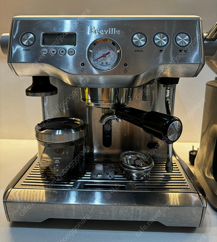 브레빌 920 + 전동 그라인더 포함 이미지