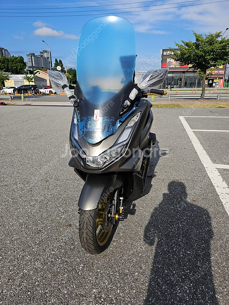 22년식 PCX ABS 160정품업 신차급팝니다.--0
