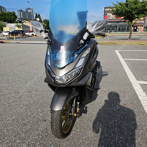 22년식 PCX ABS 160정품업 신차급팝니다.