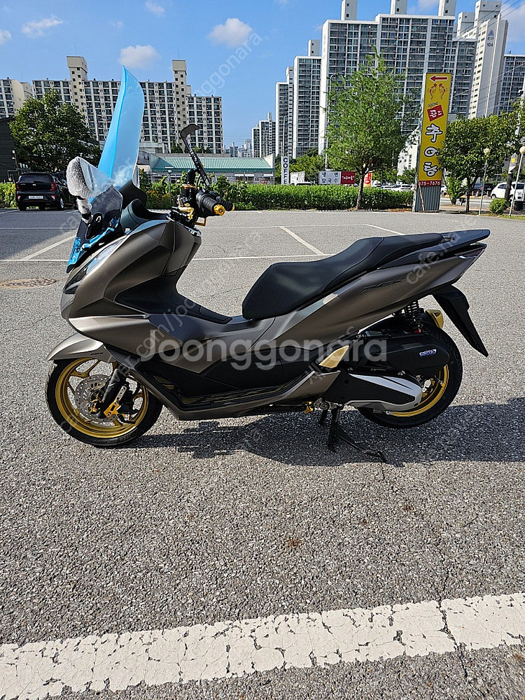 22년식 PCX ABS 160정품업 신차급팝니다.--2