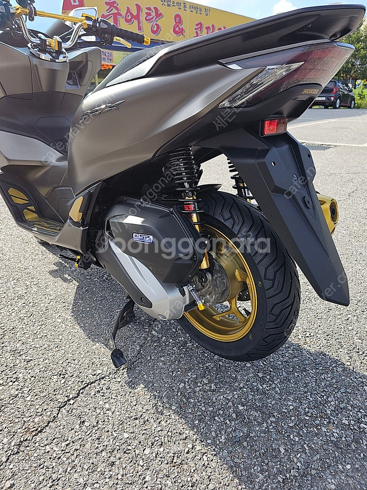 22년식 PCX ABS 160정품업 신차급팝니다.--3