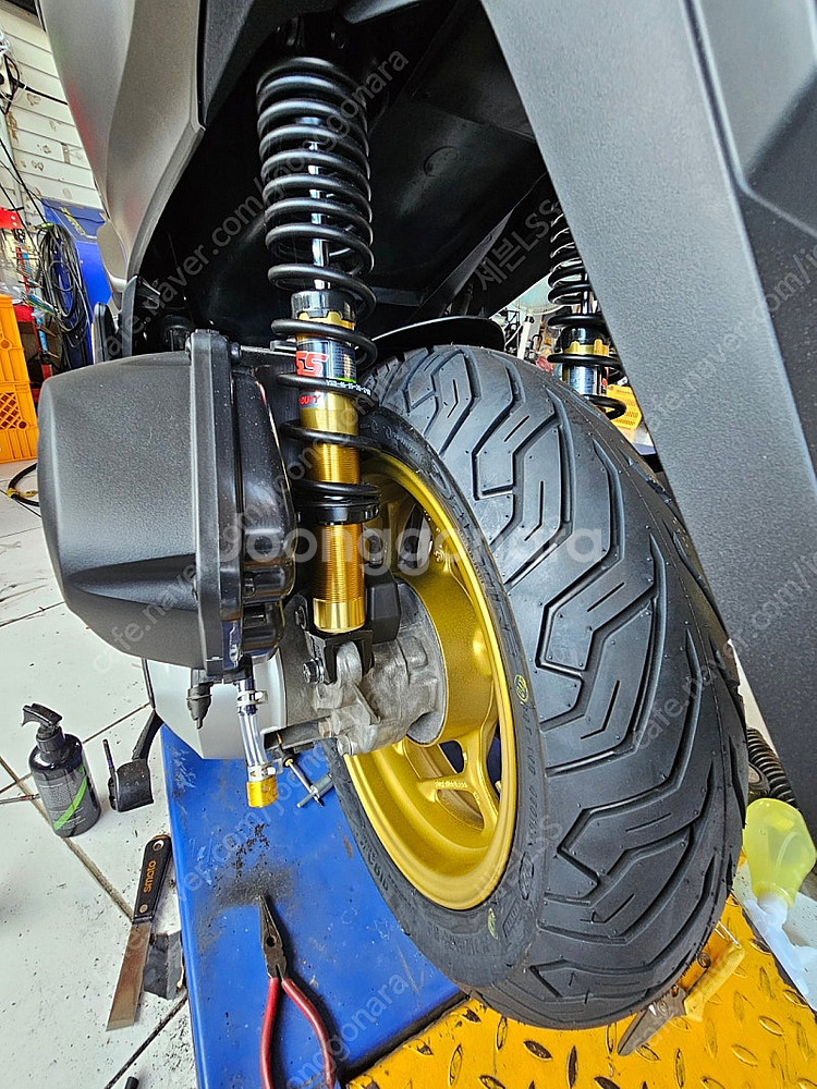 22년식 PCX ABS 160정품업 신차급팝니다.--9