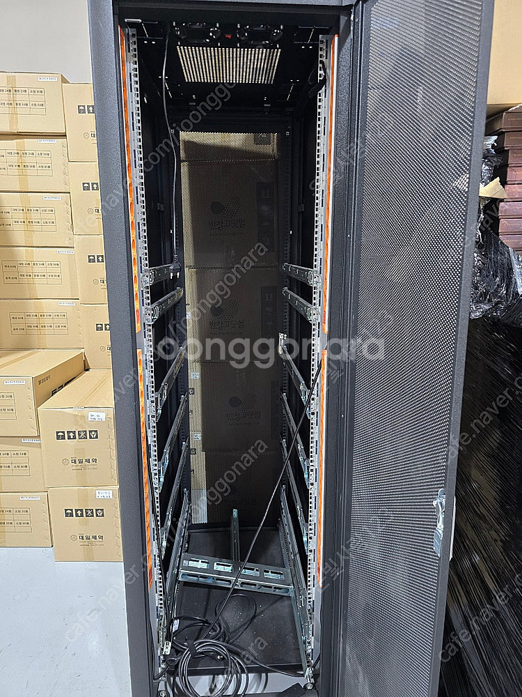 서버랙 저렴하게 판매합니다 (47u)--0