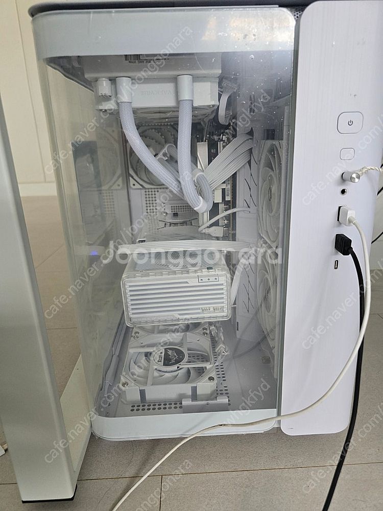 하이엔드7950x3dㅇ4090 k70max 지슈라2 일...--3