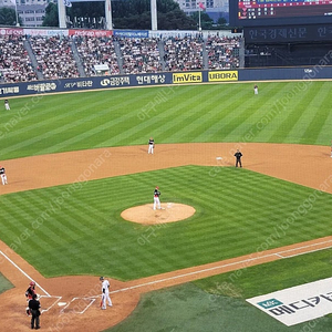 7월 20일 토요일 잠실 LG vs 두산 1루 3루 네이비 통로 2연석 양도합니다